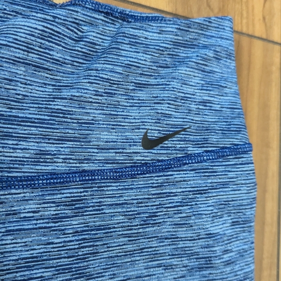 Nike Dry-Fit Performance Leggings - Picture 2 of 4